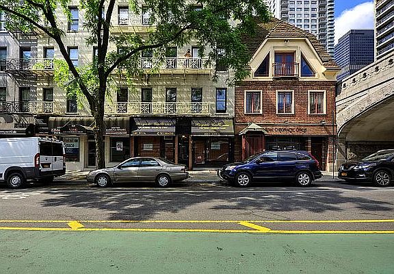 5th image of 318 E 59th St APT 3C