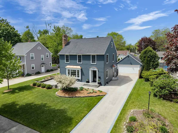1309 S Alicia Dr, Appleton, WI 54914