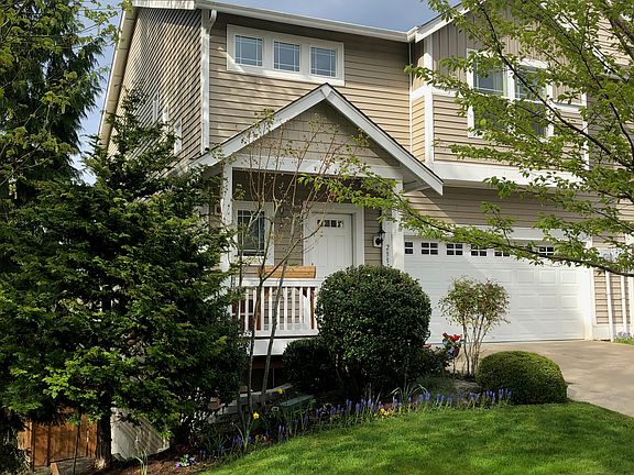 house is at end of street