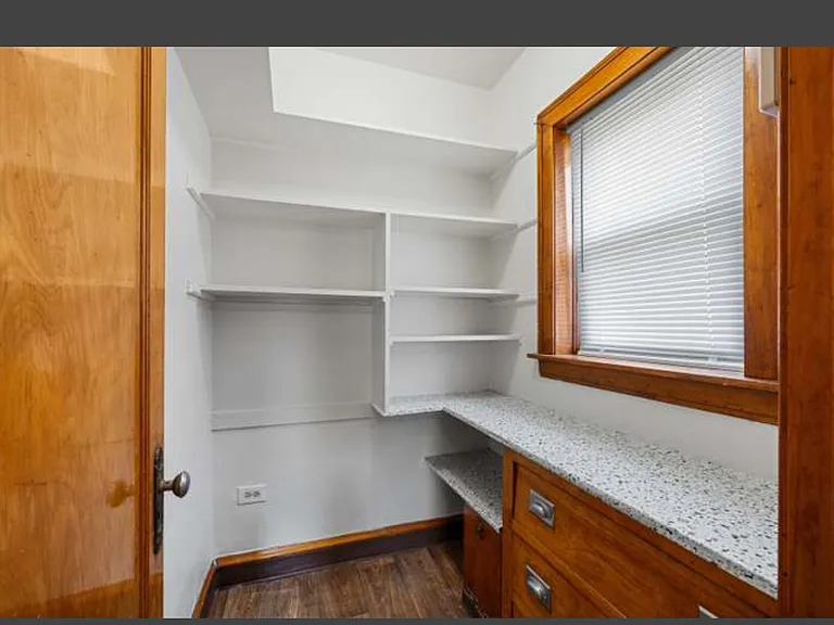 6935 S Sangamon St — Photo 4