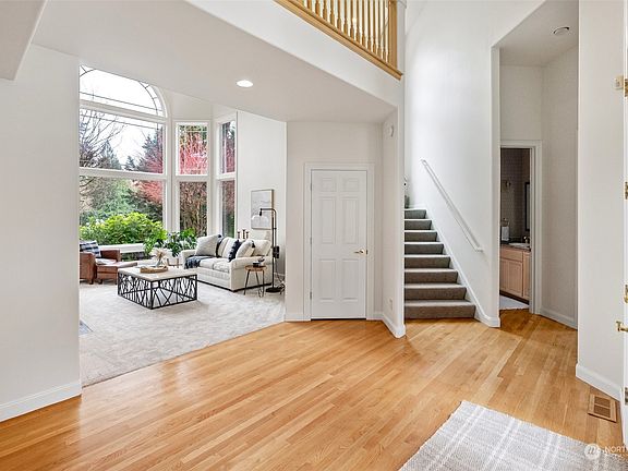 5th image of 5012 N Foxglove Drive NW