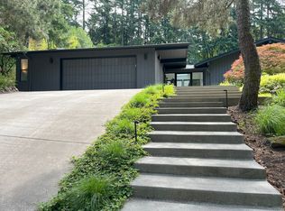 2944 SW 55th Dr, Portland, OR 97221