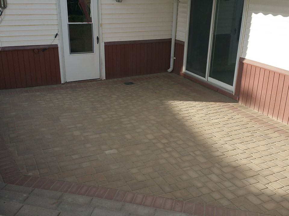 1st image of 43442 Gainsley Dr