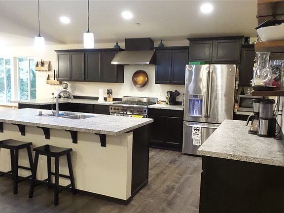 4th image of 15712 28th Ave NW