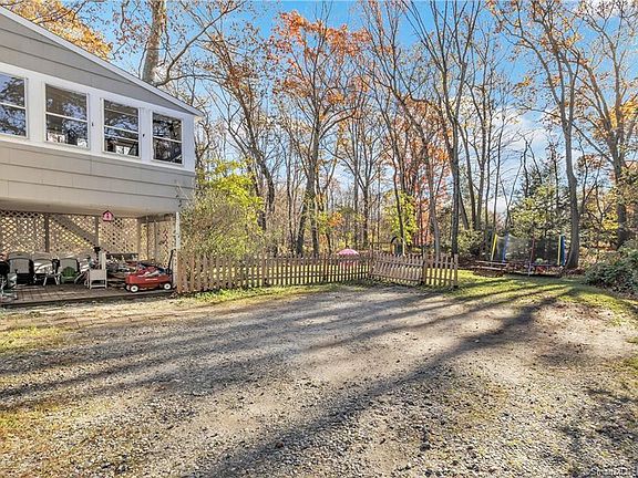 4th image of 57 Stendahl Dr