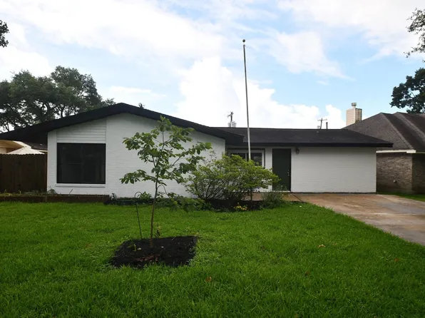 2431 Bayou Dr, League City, TX 77573