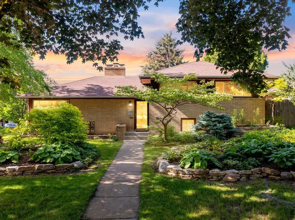 785 Hoyt Ave E, Saint Paul, MN 55106
