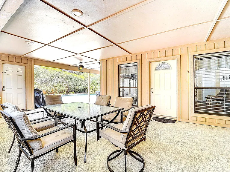 8111 Pine Green Ln — Photo 48