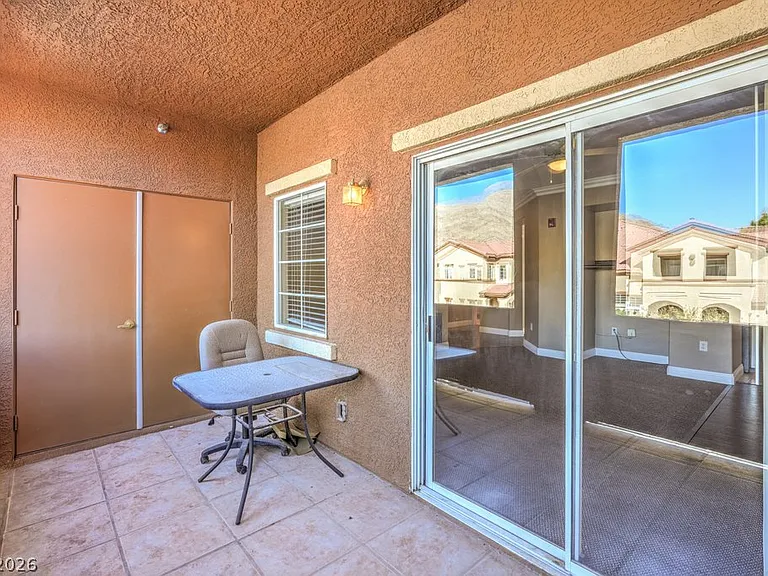3920 Legend Hills St #202 — Photo 32