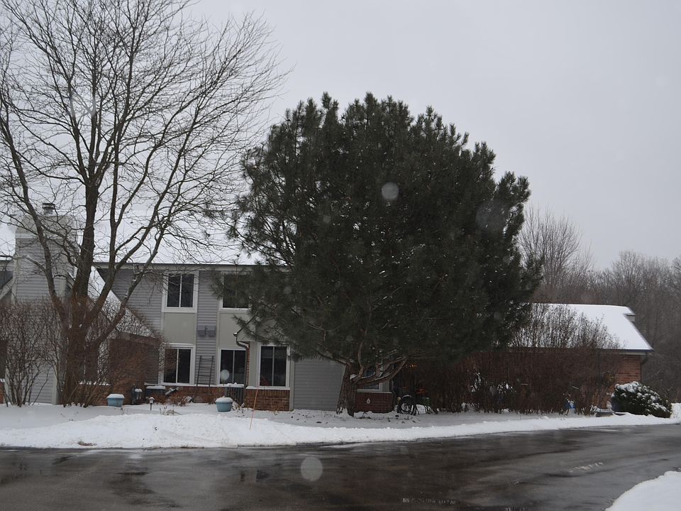 1st image of 13538 W Fountain Ct
