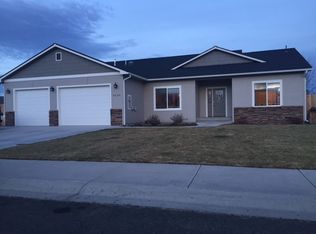 4239 Mels Pl, Klamath Falls, OR 97603