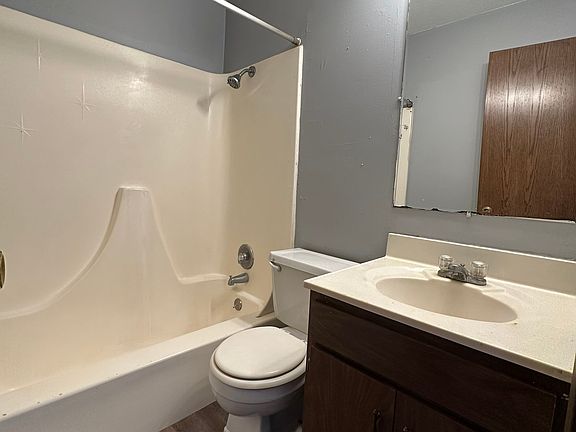5th image of 447 S 26th St #459