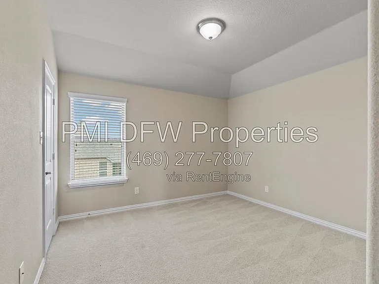1624 Medina Ln — Photo 24