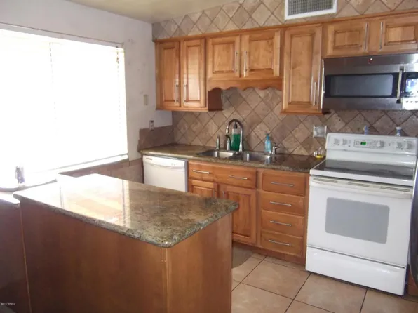 2961 W Tania Pl, Tucson, AZ 85741