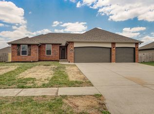 518 Patriot Place, Rogersville, MO 65742