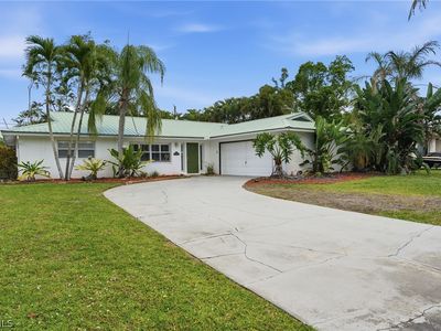 8948 Crest Ln, Fort Myers, FL, 33907