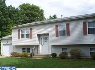 200 Warwick Rd, Deptford, NJ 08096
