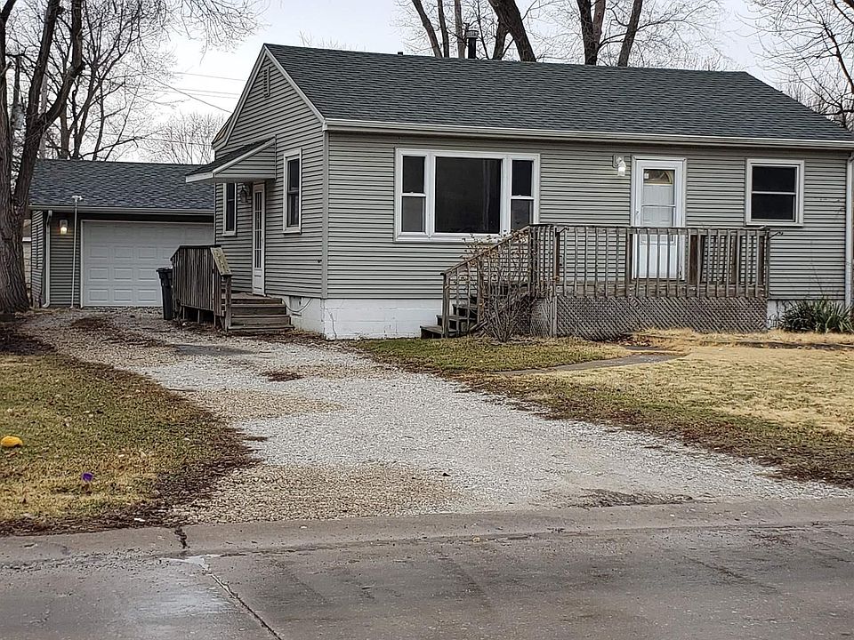832 9th St W, Milan, IL 61264 Zillow