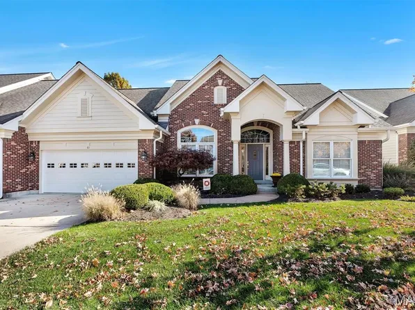 61 Picardy Hill Dr, Chesterfield, MO 63017