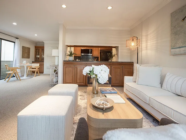 504 Ocean Ave #4 — Photo 27