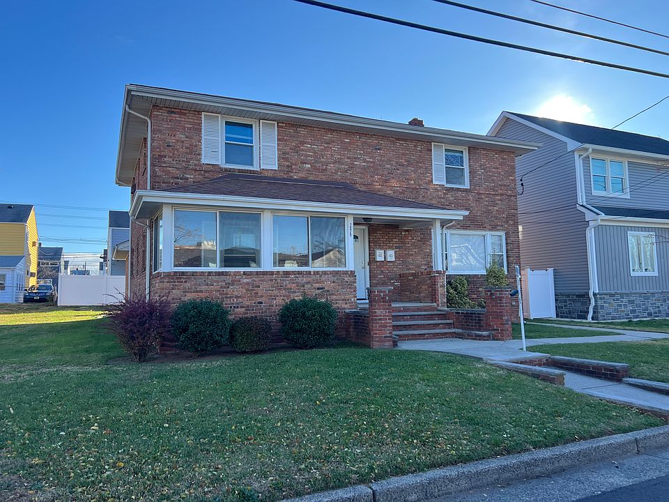 1st image of 1575 Lenox Pl #1