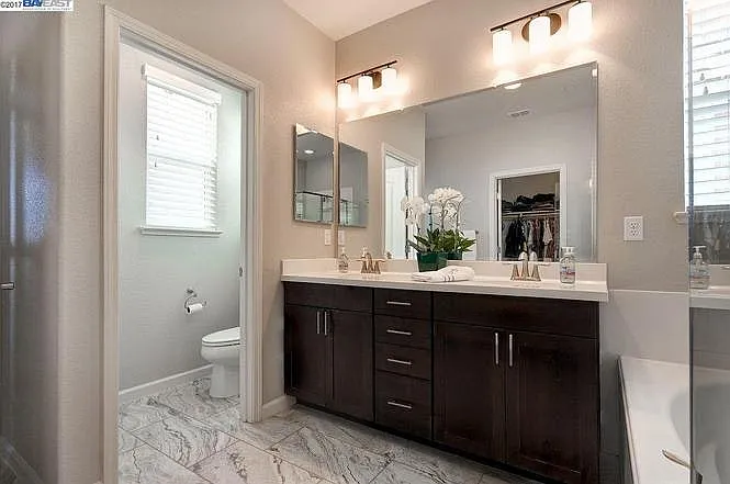 938 Flurry Dr — Photo 12