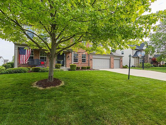 3rd image of 502 E Columbine Ln