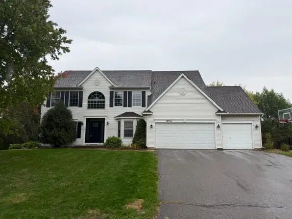 17716 Hyde Park Ave, Lakeville, MN 55044