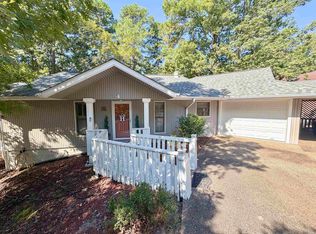 4 Alarcon Ln, Hot Springs, AR 71909