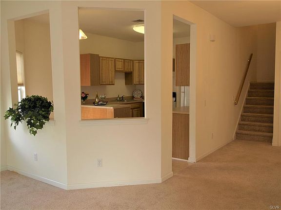 4th image of 2447 Steeplechase Dr