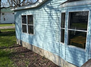 205 N Catherine St, Ithaca, MI 48847