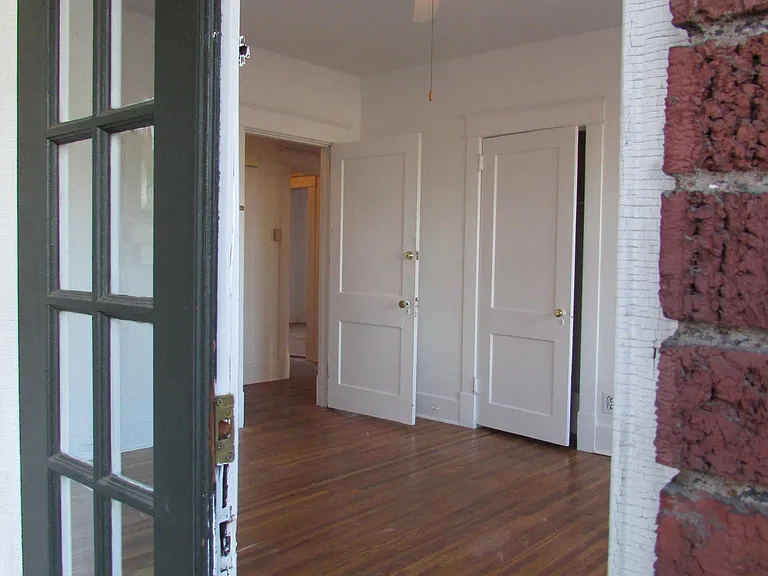 3100 Vanderbilt Pl #1 — Photo 16
