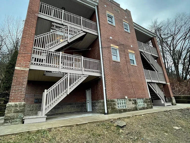 6020 Sawyer St — Photo 22