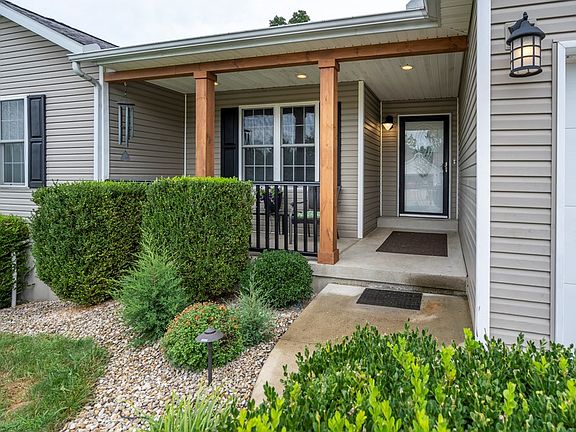 5th image of 102 Tanglewood Dr