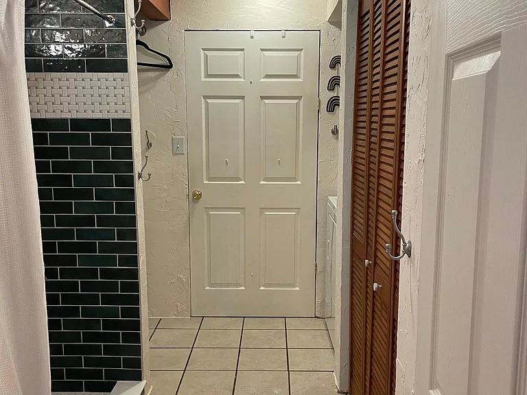 2200 N Gilpin St #B — Photo 32
