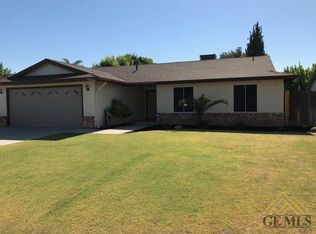 5712 Walton Dr, Bakersfield, CA 93304