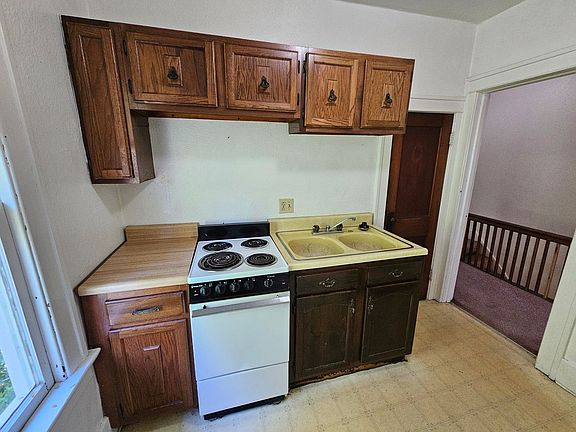 5th image of 110-112 N Michigan St #B
