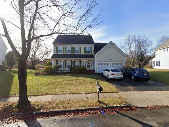 34 Hunt Dr