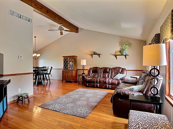 VIEW FROM THE FOYER LOOKING INTO THE LIVING ROOM