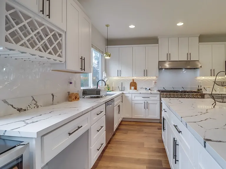 358 Corte Goleta — Photo 36