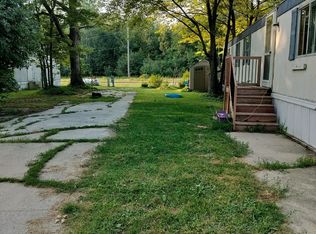 202 Cub Ln, Birch Run, MI 48415