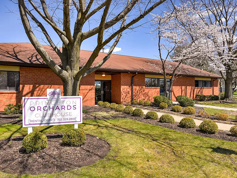 Princeton Orchards Apartments — Photo 3
