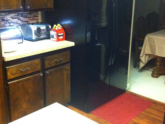 3rd image of 7471 Fernridge Dr