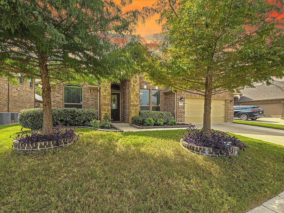1st image of 1628 Barrel Oak Dr