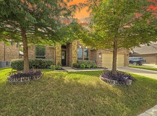 1628 Barrel Oak Dr, Fort Worth, TX 76028