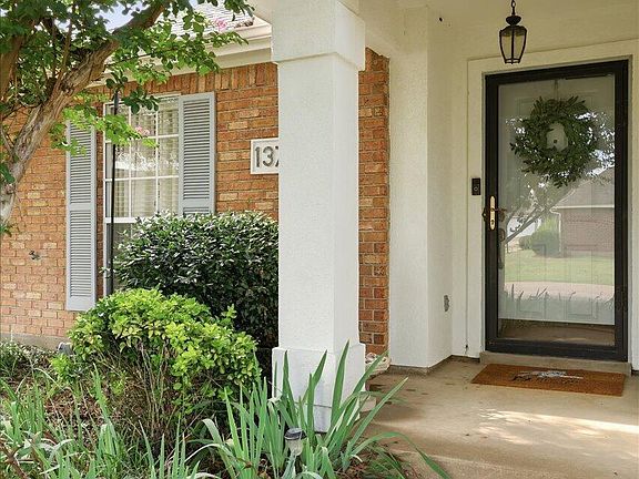 4th image of 137 Villa Way