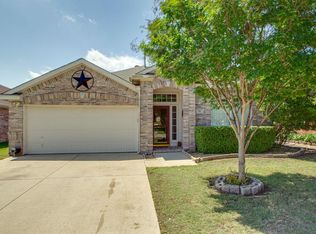 741 Bridle Trl, Saginaw, TX 76179