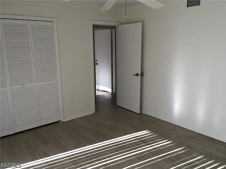 5019 SW 16th Pl #102 — Photo 5