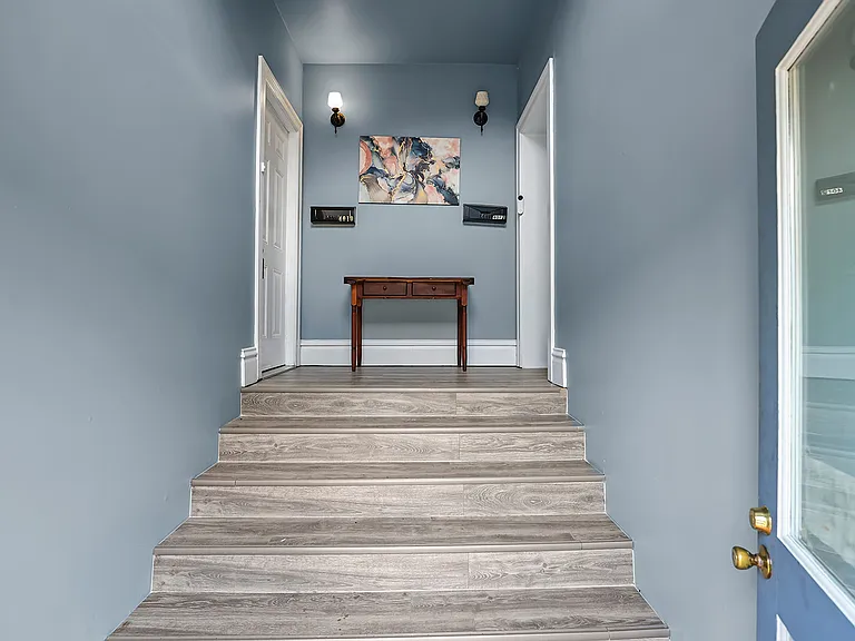 4012 Castleman Ave — Photo 2