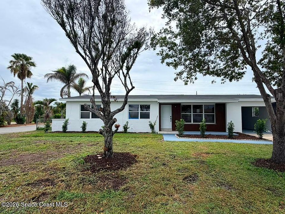 1st image of 205 Melaleuca Dr E